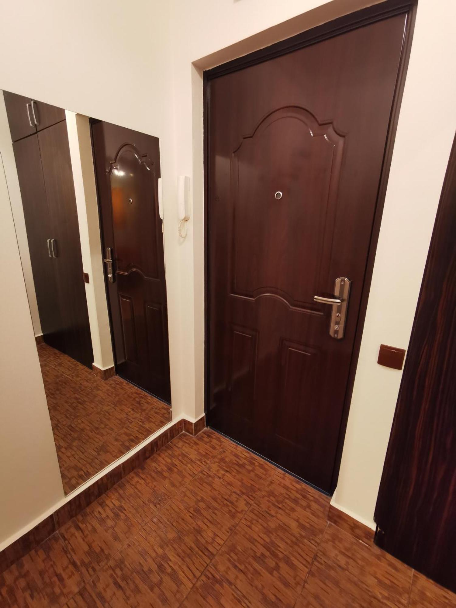 Comfy & Pleasant Apartment 10 Min Walk To Downtown Timişoara Buitenkant foto